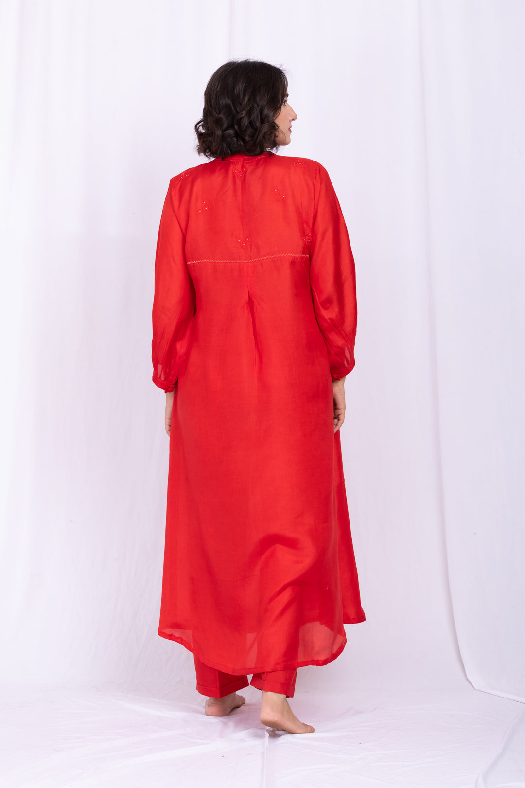 ANUSHKAA SILK KURTA SET