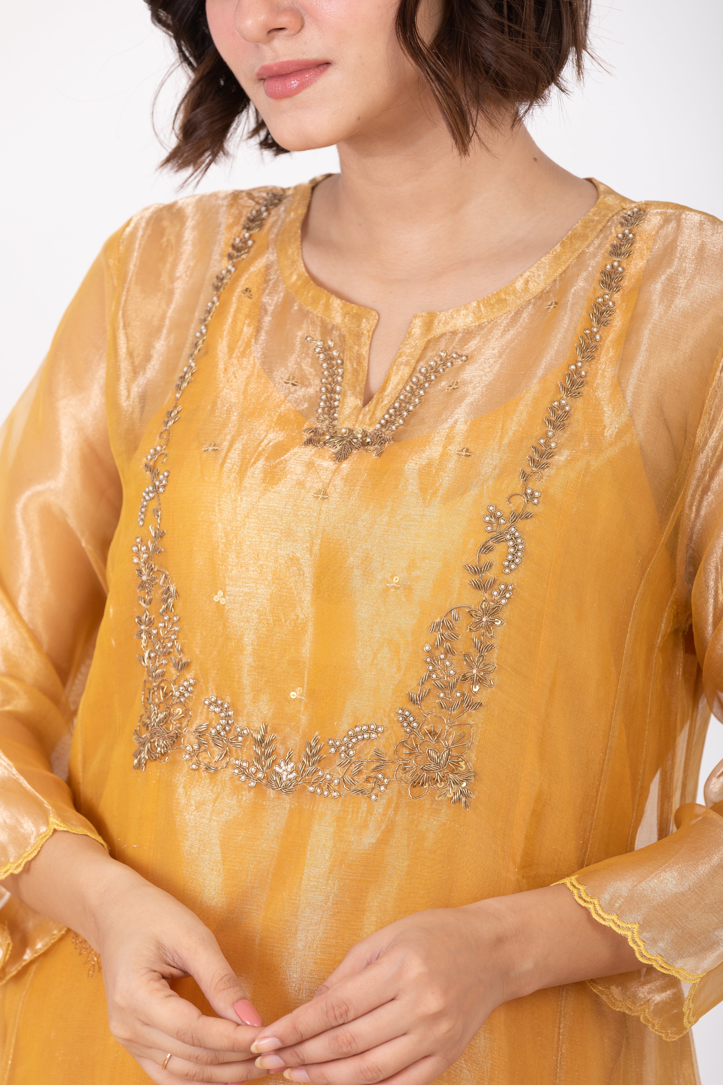 AMALTAAS PAAKHI TISSUE SILK KURTA SET